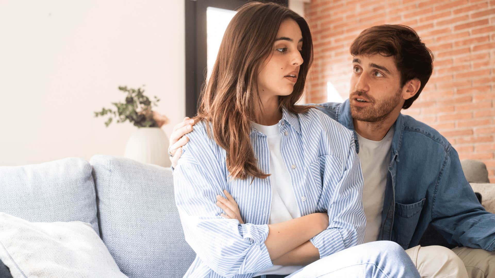 mentally emotionally manipulative man telling woman just trying help