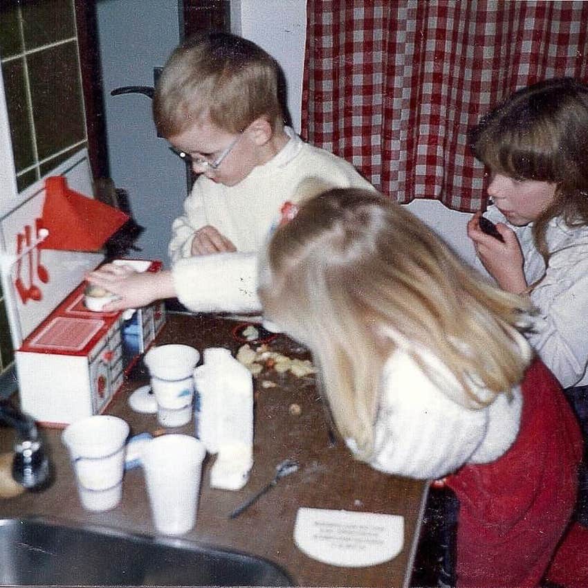 kids in the 1970s cooking for themselves