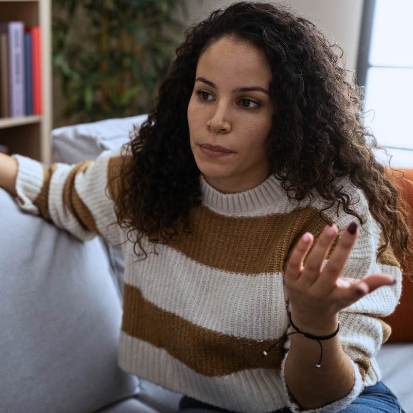 reactive woman saying you don't know what you're talking about to her friend