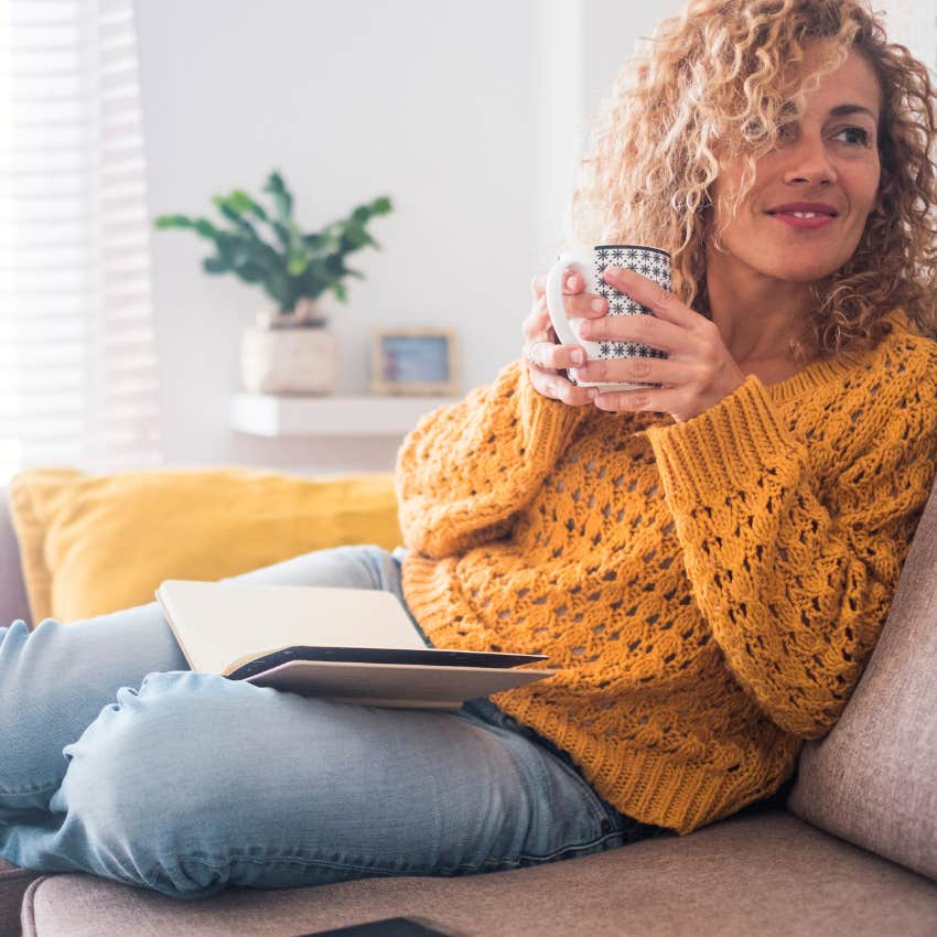 woman who doesn't care about what everyone else is doing