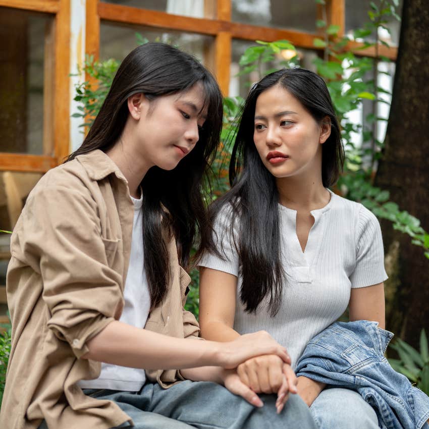 woman with weak mental and emotional boundaries telling sister i'm sorry