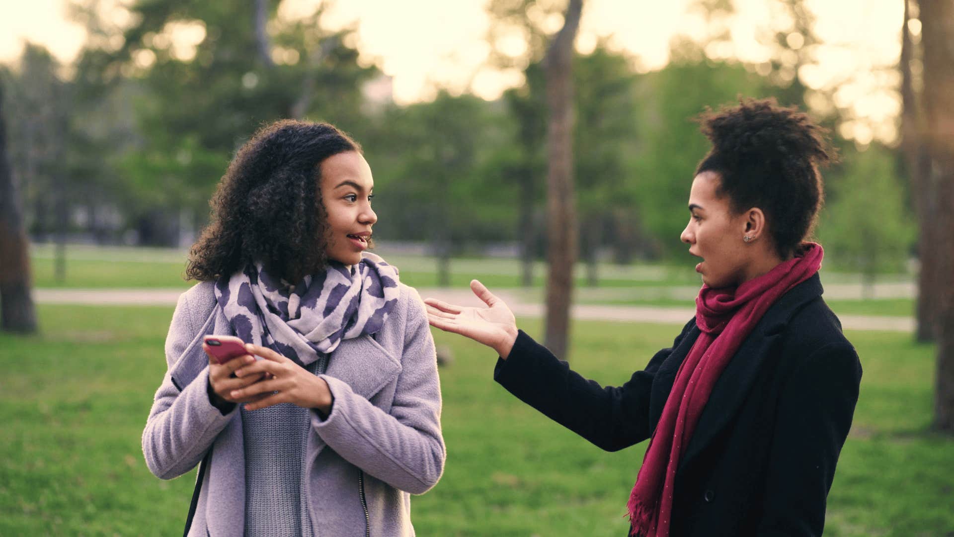 woman trying to shift blame onto friend during argument