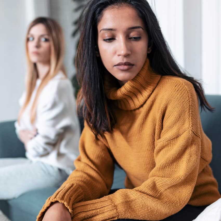 manipulative narcissists shifting blame to steal a friend's power