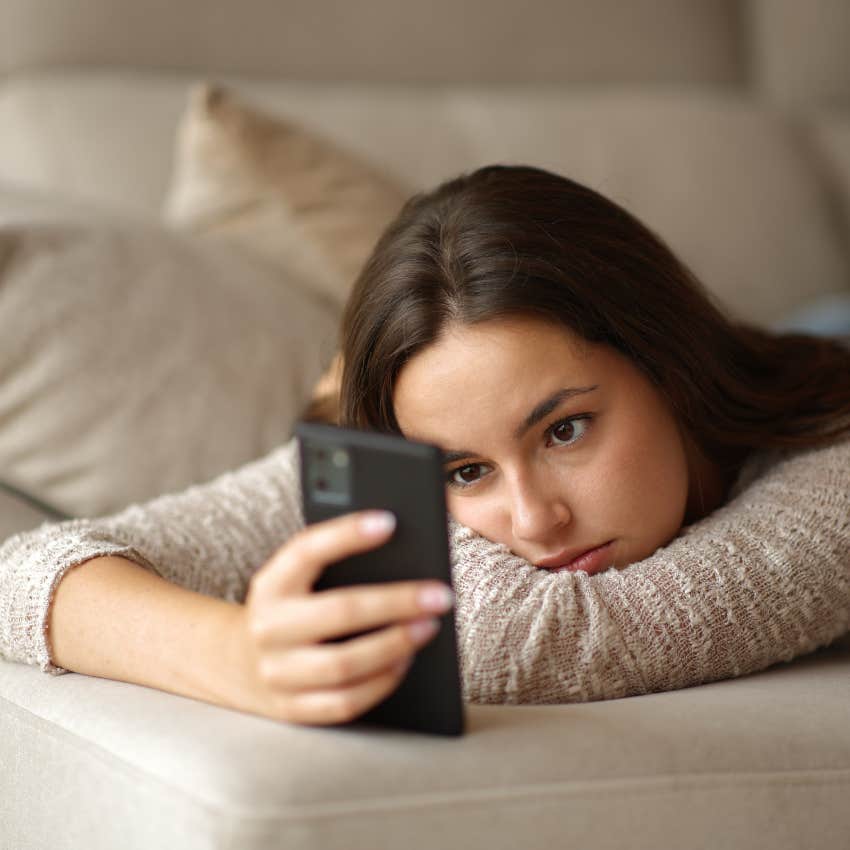 gen x woman glued to her phone frustrates older generations