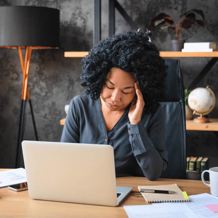 woman struggling to stick to her goals because she's chasing someone else's goals