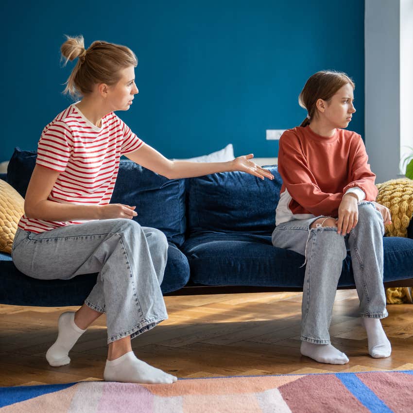 narcissist mom blaming teen daughter to avoid accountability