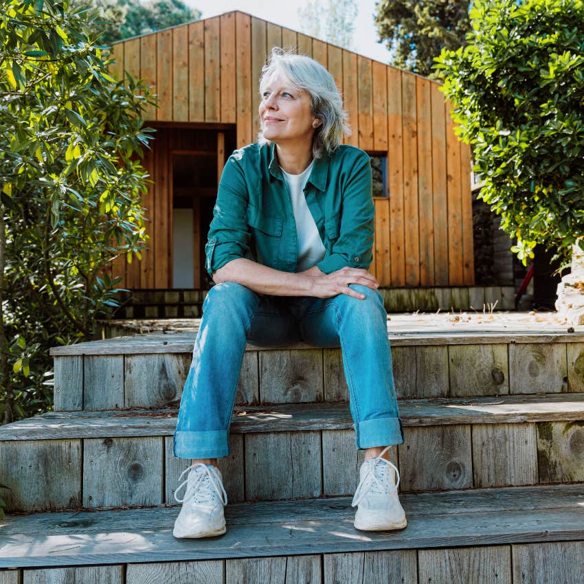 boomer woman who lives a comfortable lifestyle