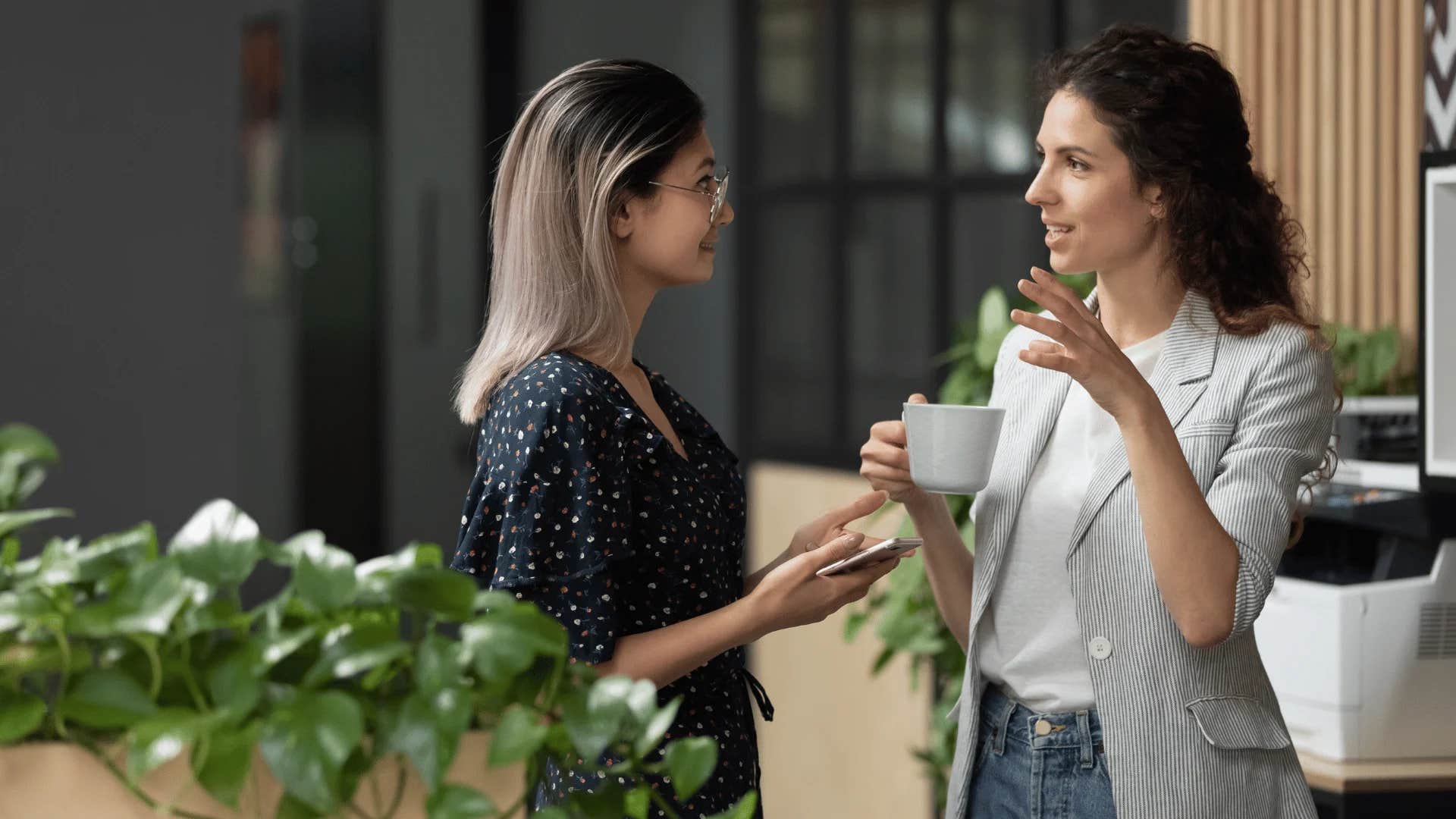 woman interrupting friend can i chime in