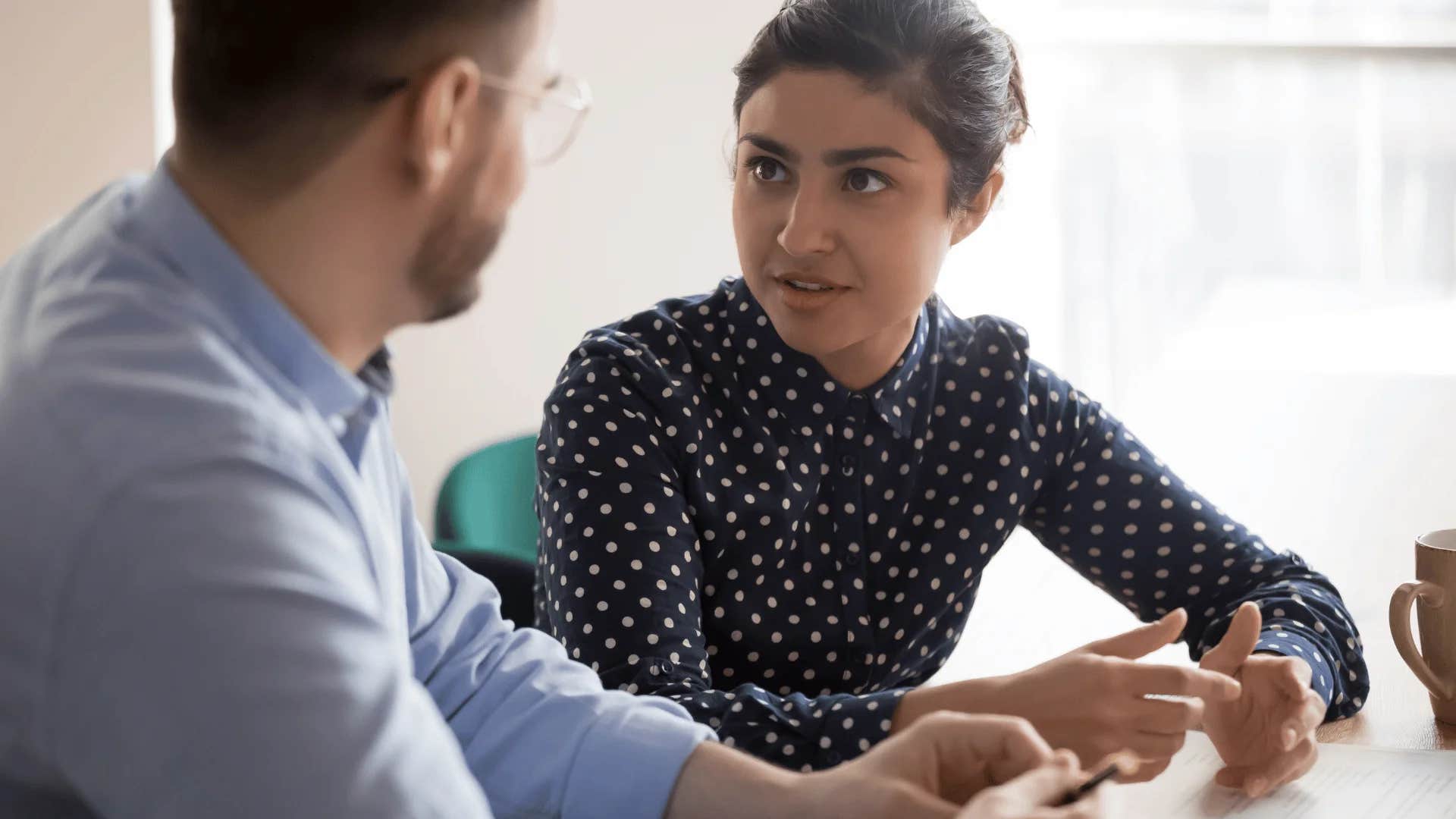 woman telling man confidence is quiet insecurity is loud