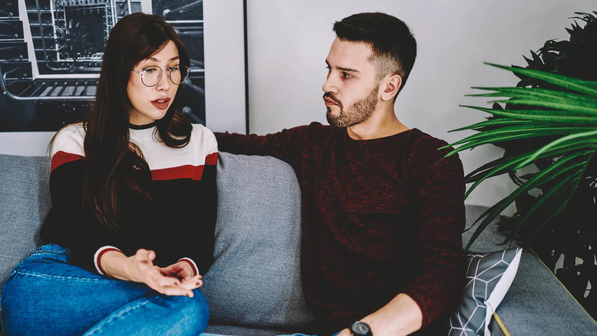 woman telling partner people don't need to be told how great they are