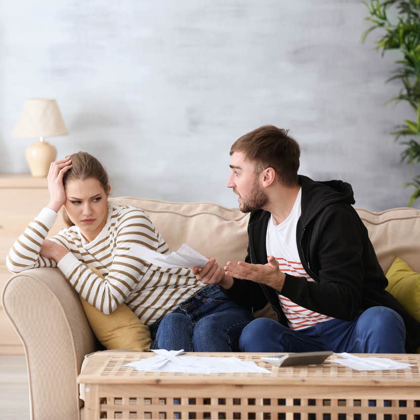 woman who doesn't trust anyone