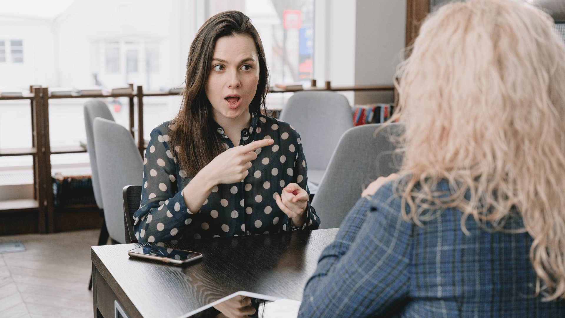 woman who grew up with an unkind mother unable to trust colleague