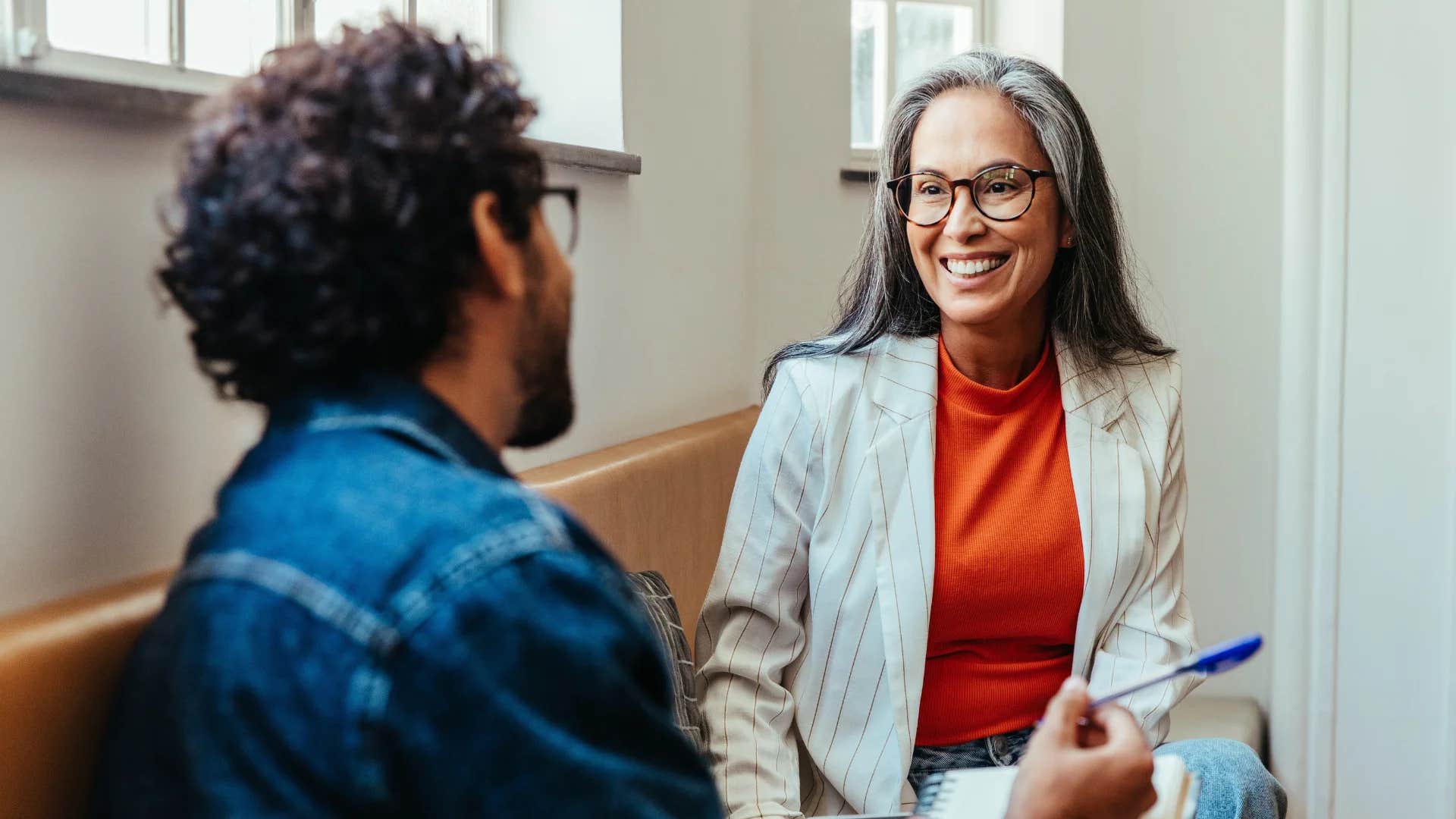 woman trying to impress man by changing her opinions