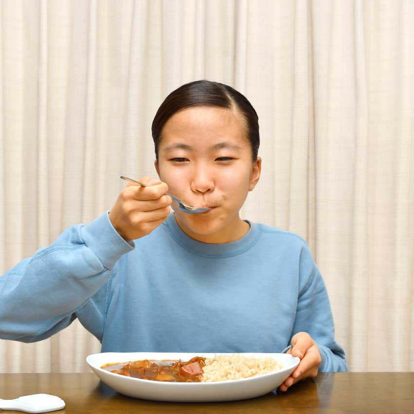 kid with mindful relationship to food