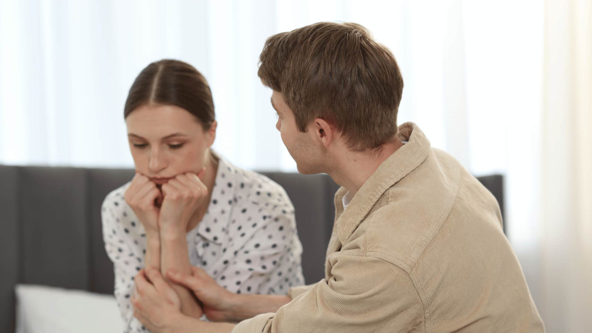 man raised by parents who yelled a lot saying he's sorry
