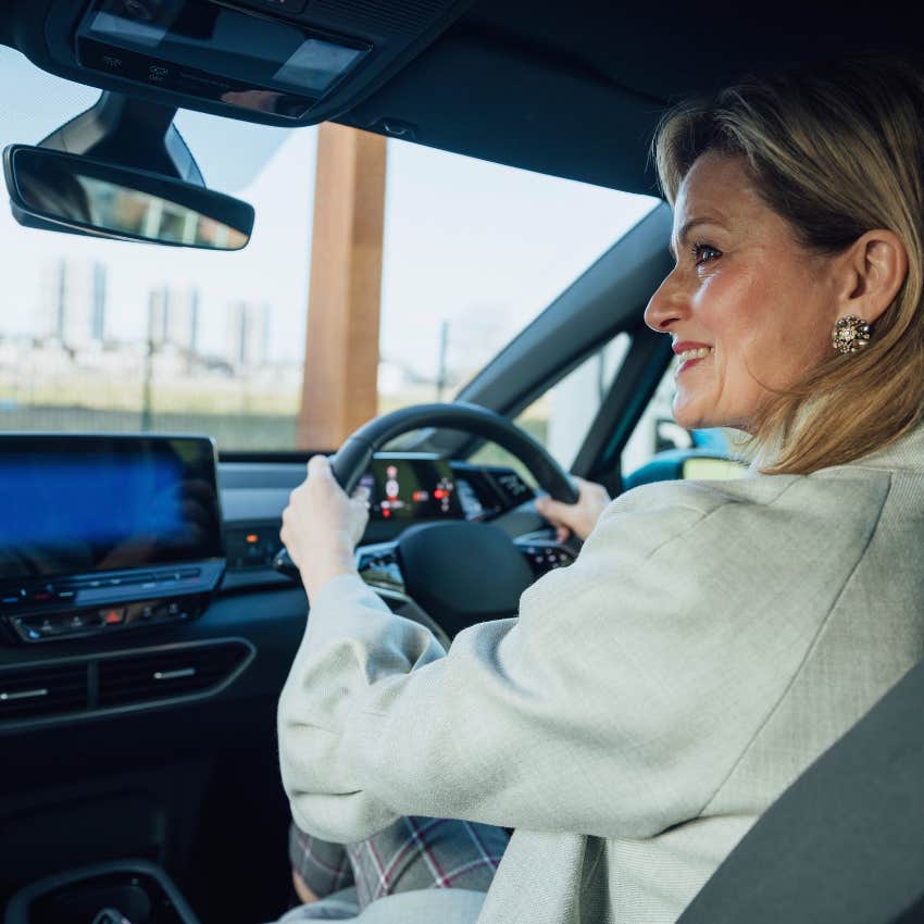 woman whose commute home doesn't feel as gloomy during daylight saving time