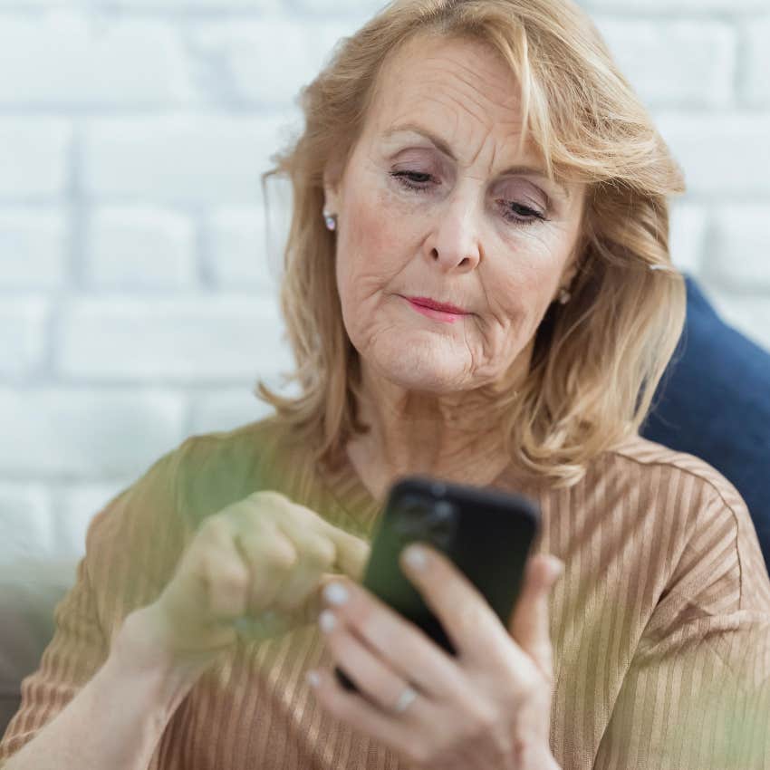 boomer woman confused by young people using abbreviations in texts