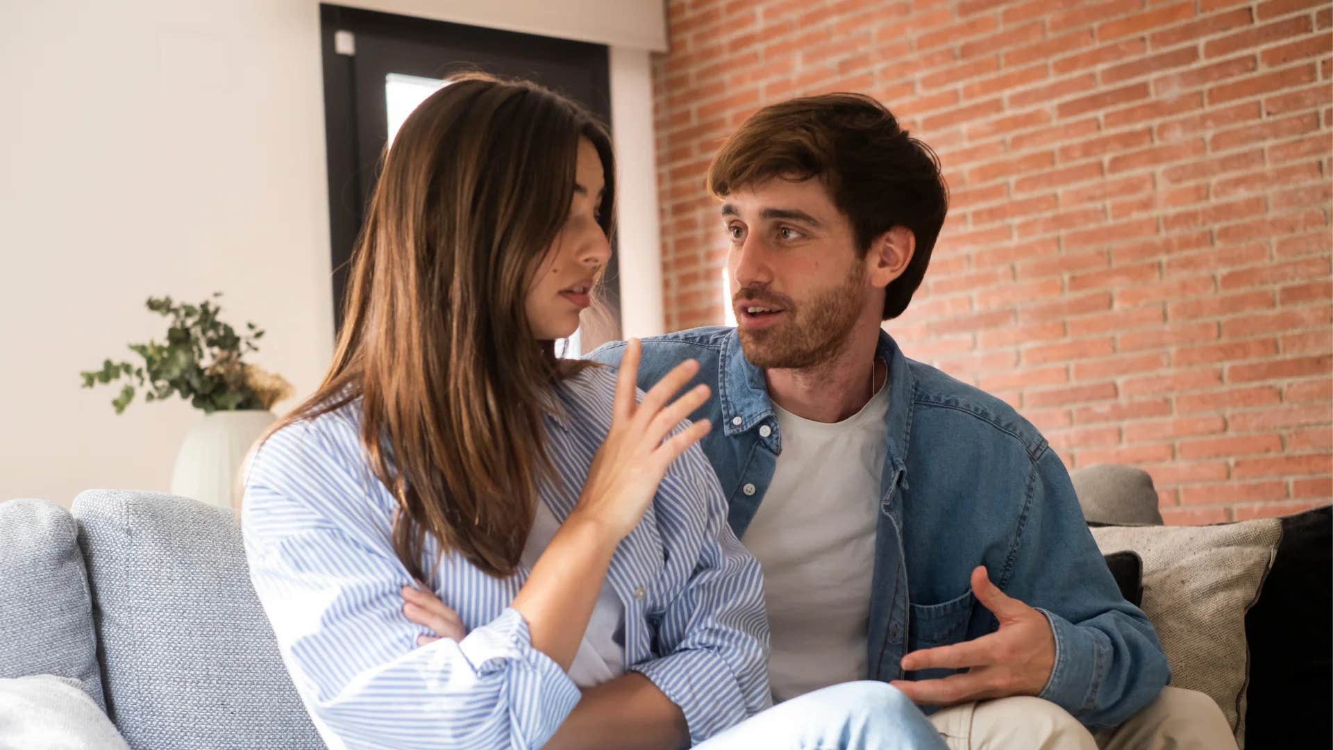man apologizing to woman i'm sorry if i came across that way