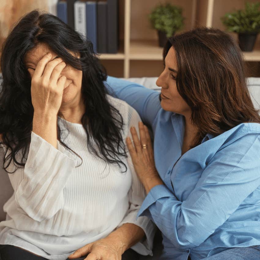 woman telling friend i'm listening