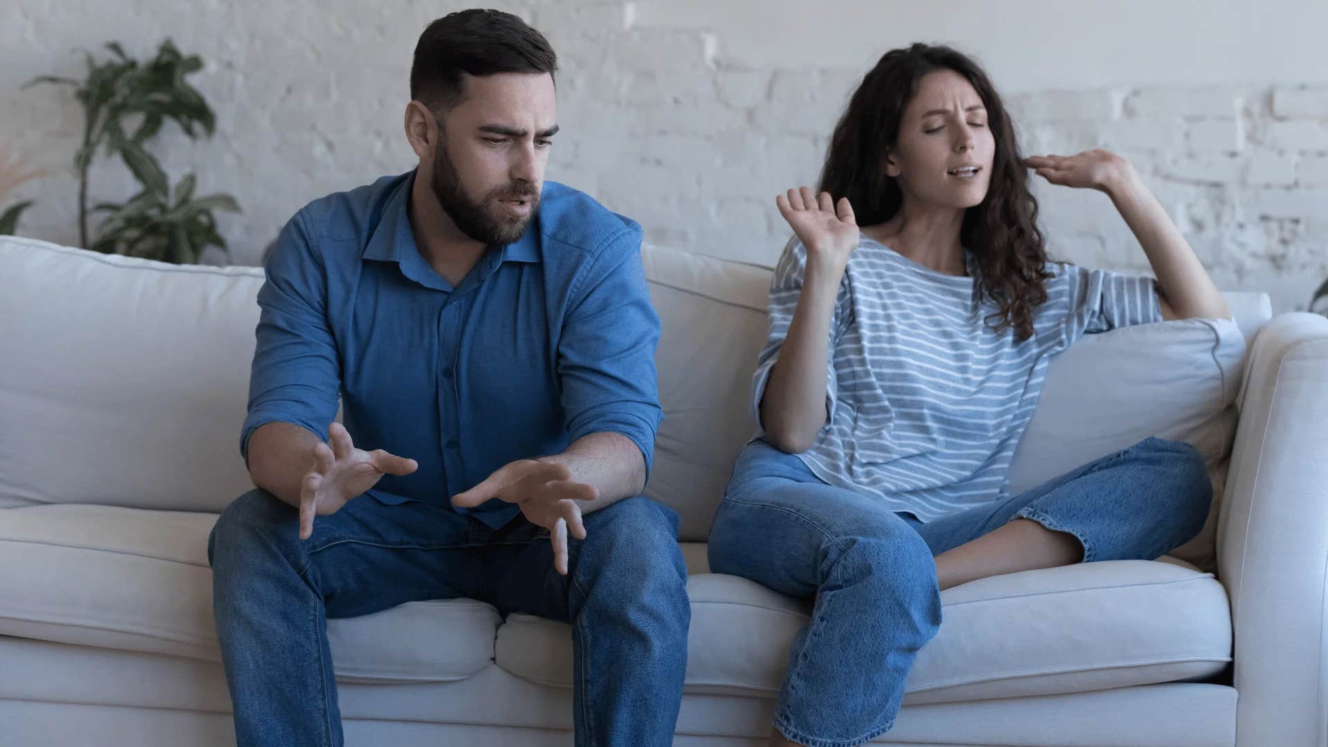woman telling man that she doesn't need to explain herself