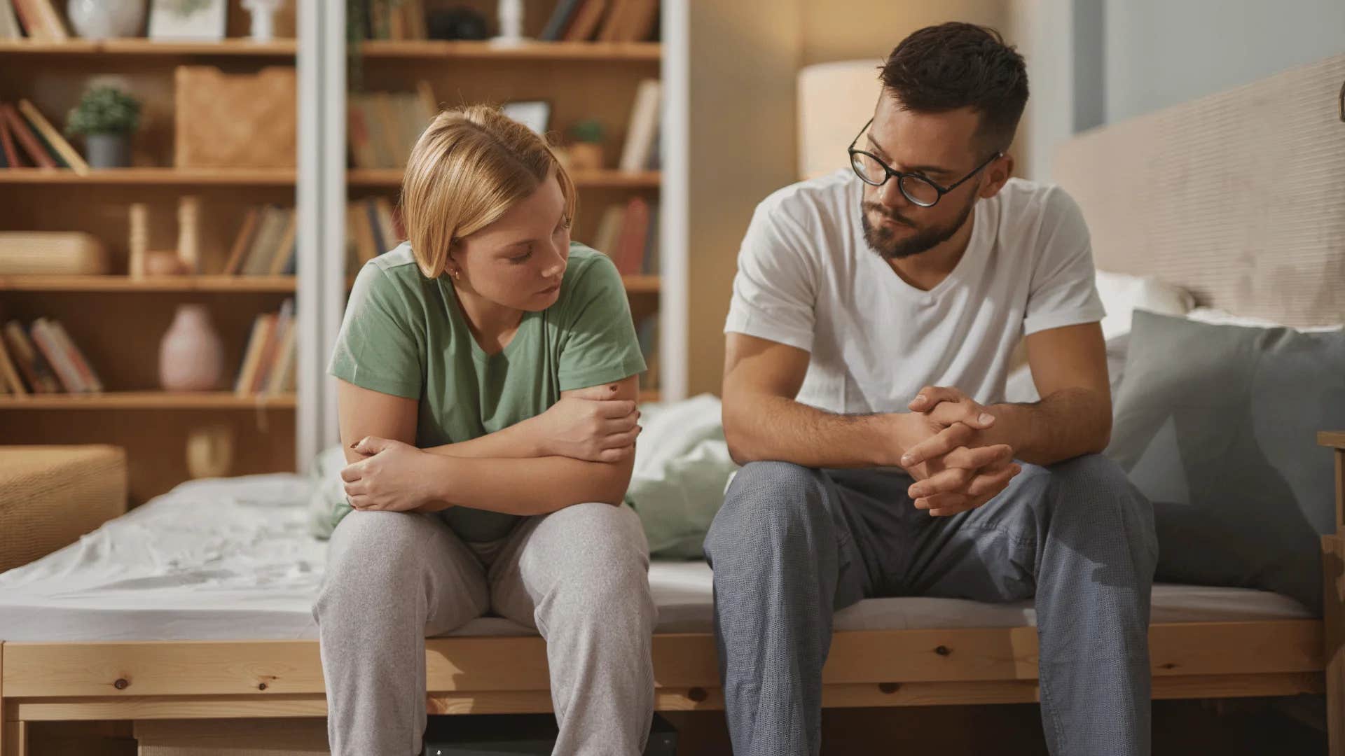 man telling woman i can't do this anymore