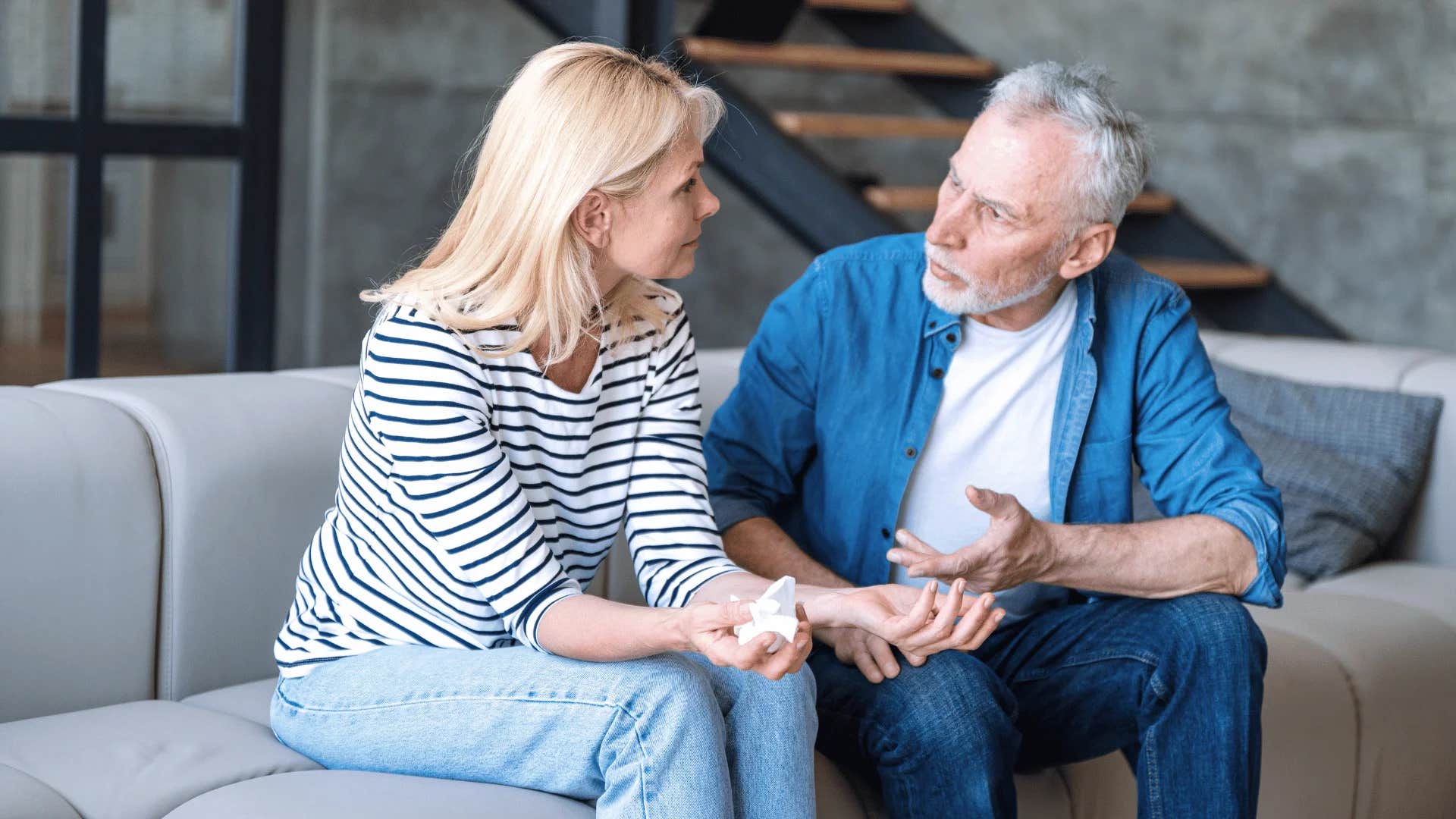 man telling woman i told you so