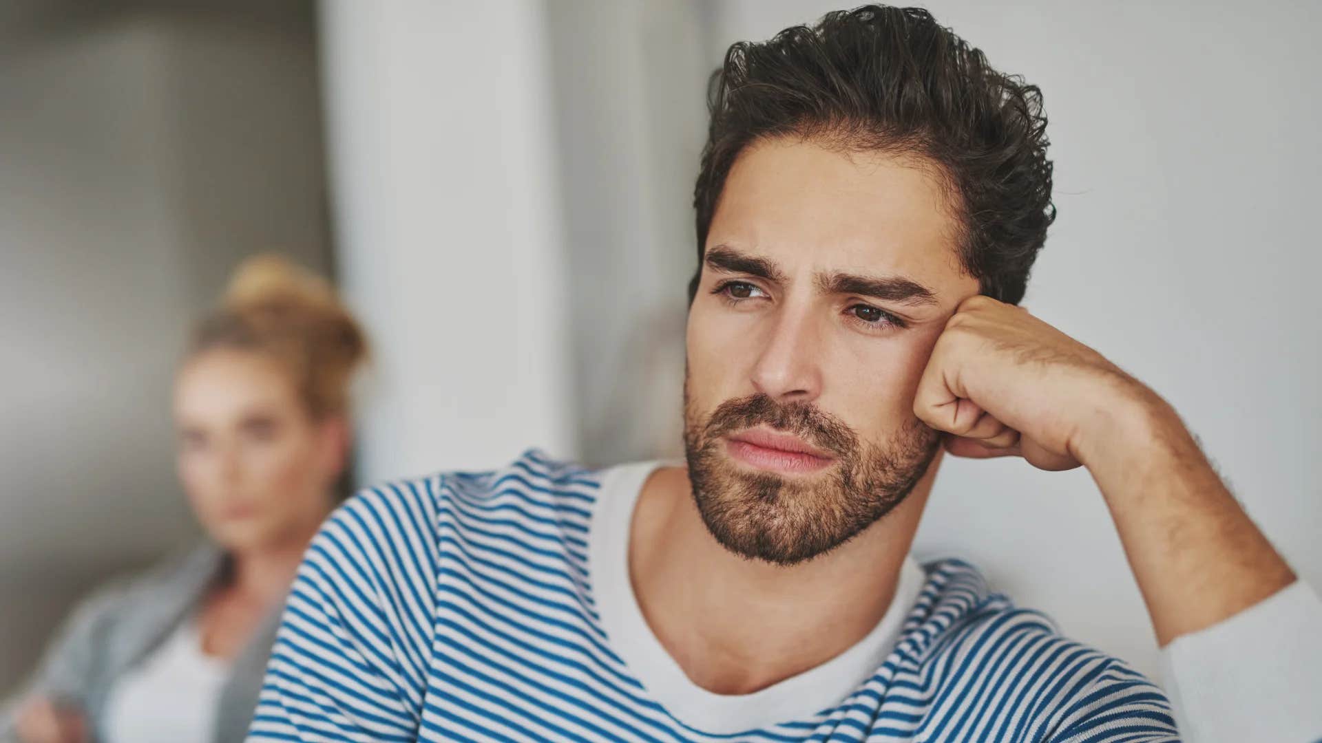 man telling woman i don't care