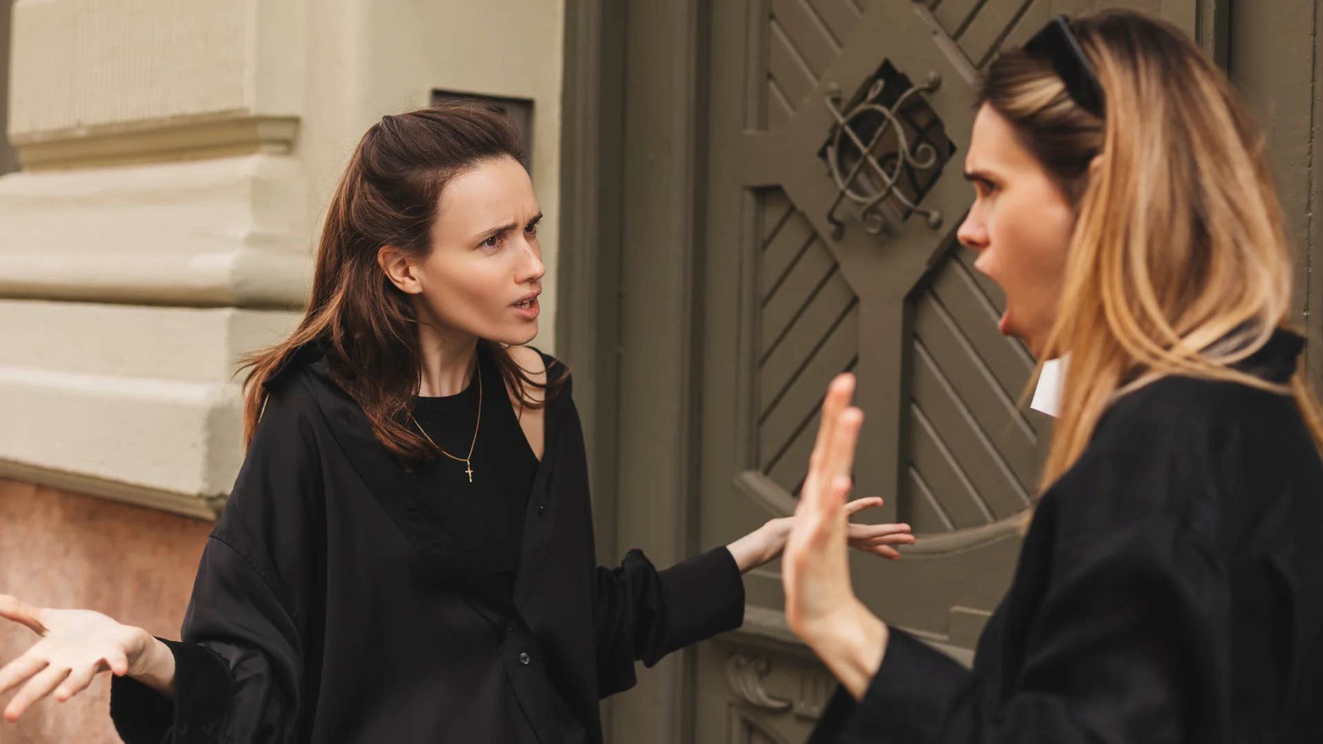 woman telling friend i'm just being honest