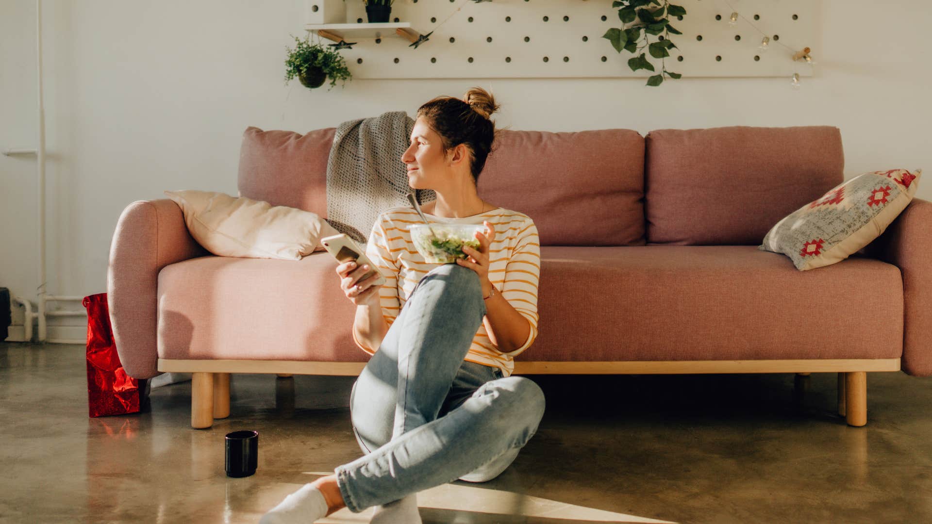 woman who told friends she justs wants to lay low to avoid being social
