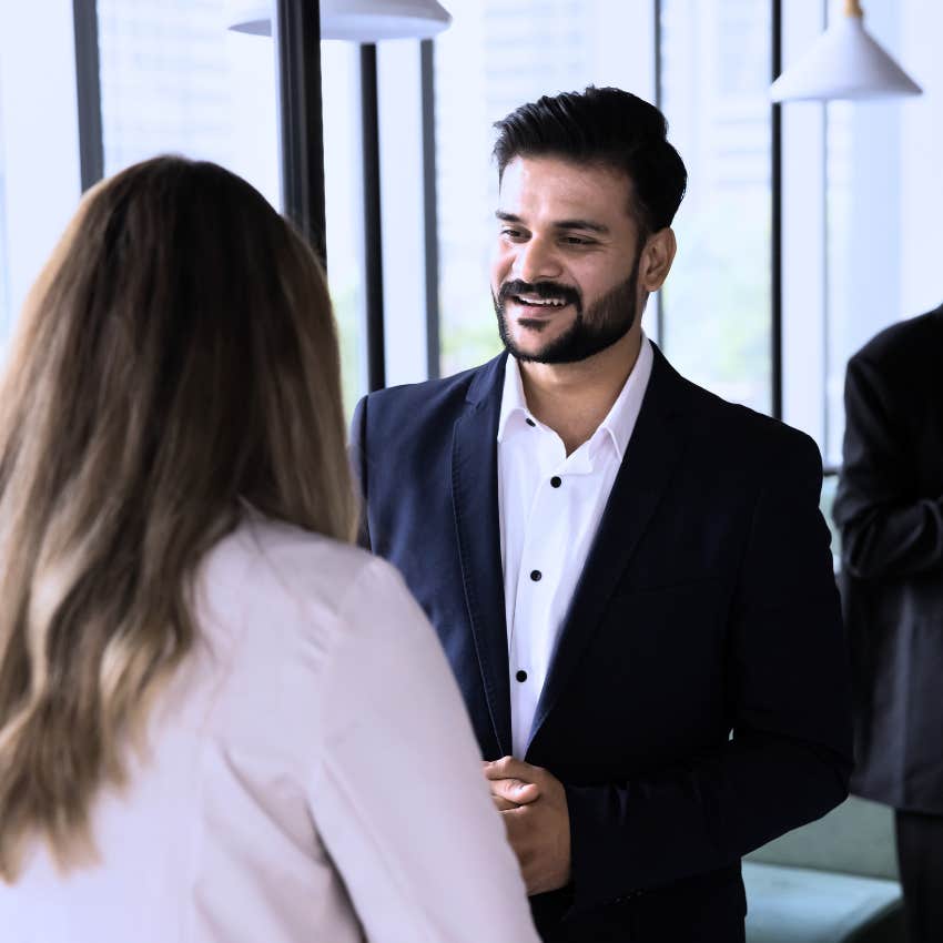 man telling woman I'm not sure what else to say hating small talk