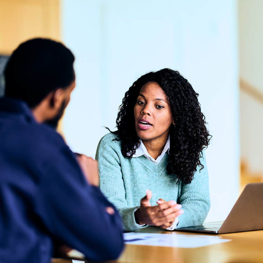 woman telling colleague I'm really busy right now