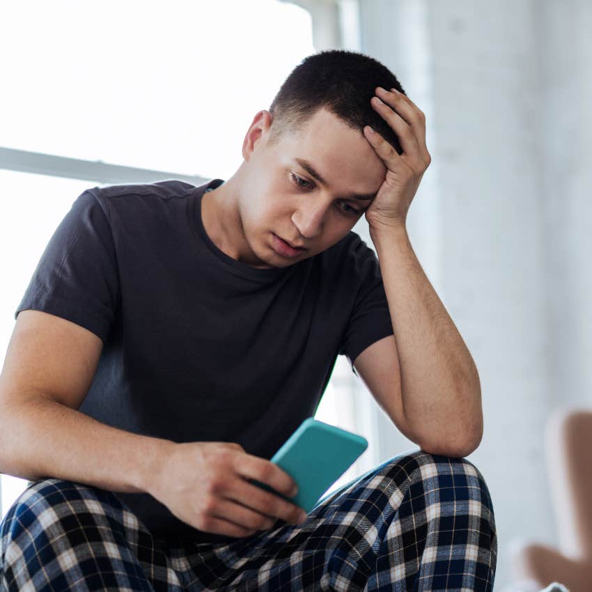man who's friend told him everyone else will be there