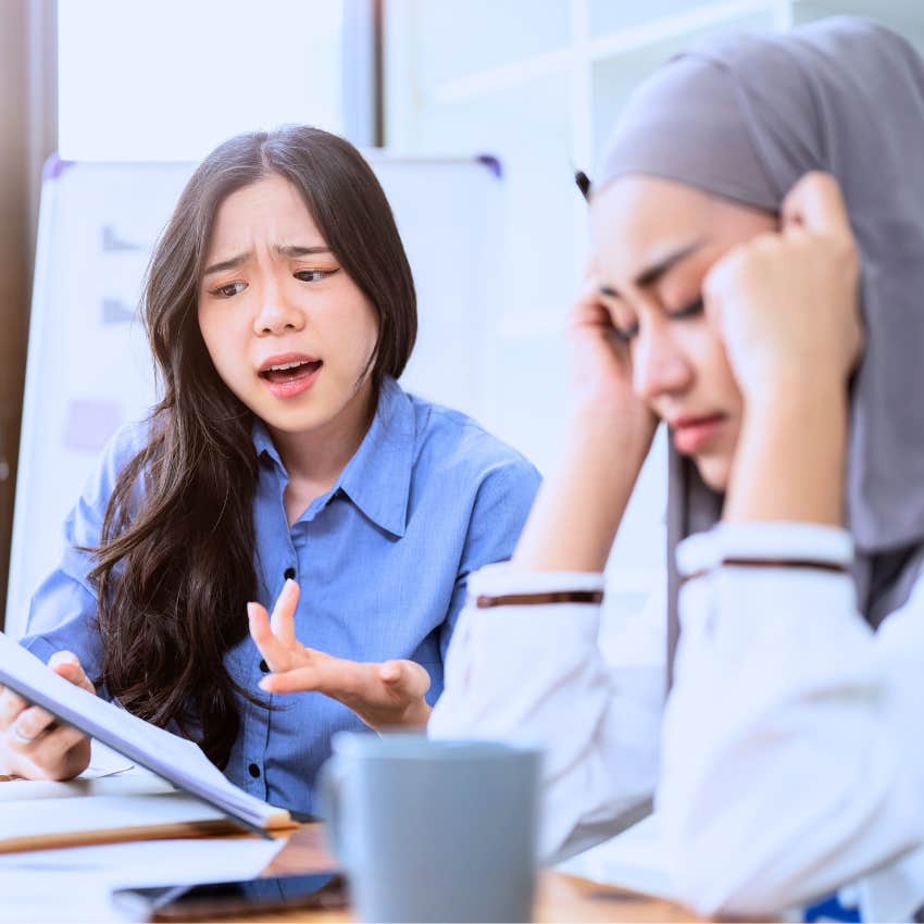 Woman who's a chronic complainer sitting with an empathetic friend.