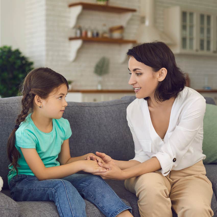 mom explaining to her daughter that people don't always react the way you would expect