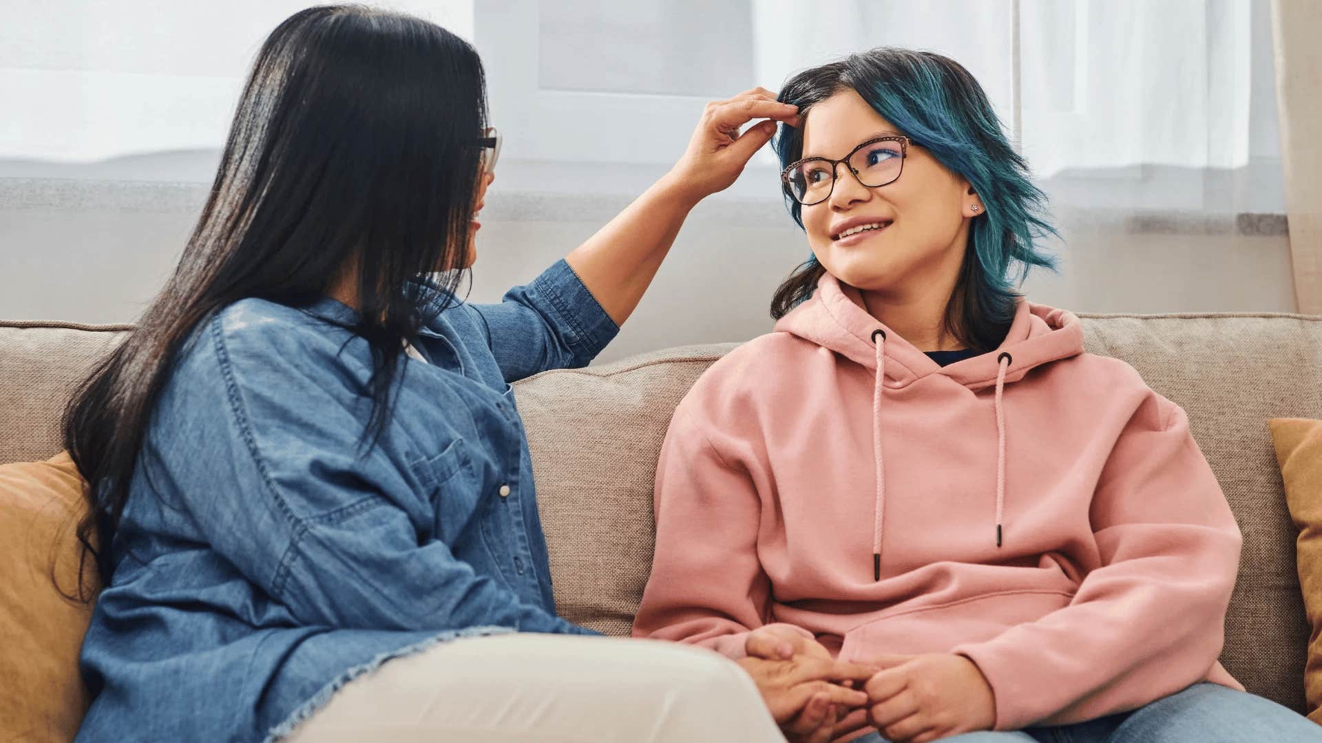 mom talking to tween daughter about setting boundaries