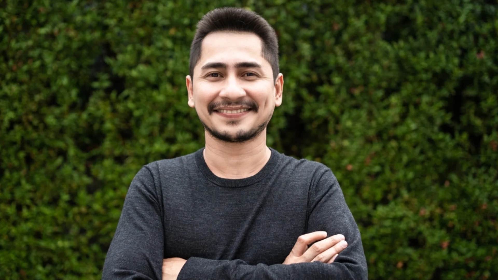 insecure man wearing repeat outfit in the hopes no one will look at him