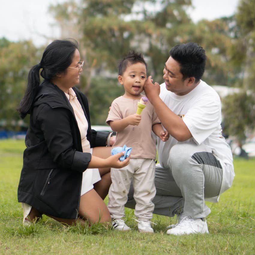 parents building child's self-esteem praising him for trying