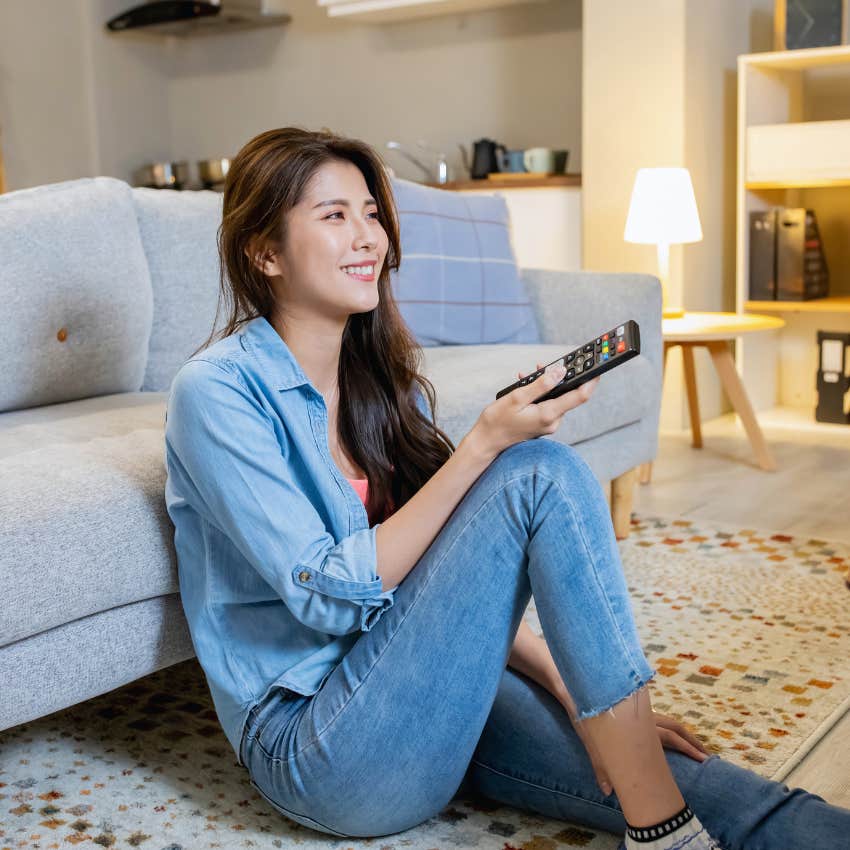 woman who loses her focus when she multitasks