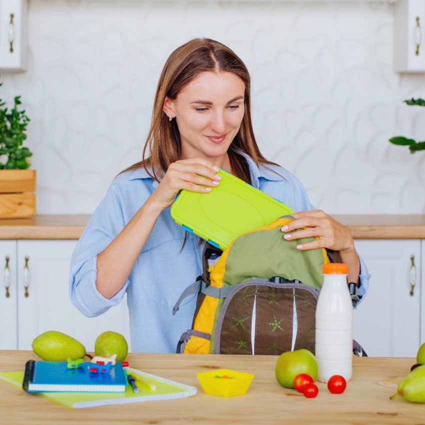woman bringing her own food from home
