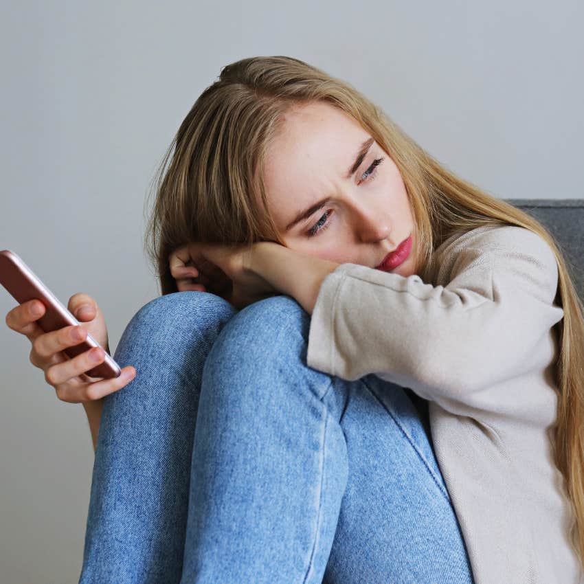 girl being bullied online