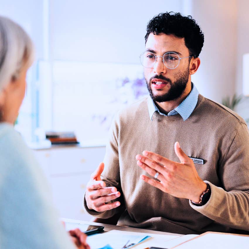 millennial boss granting time off to worker in a meeting