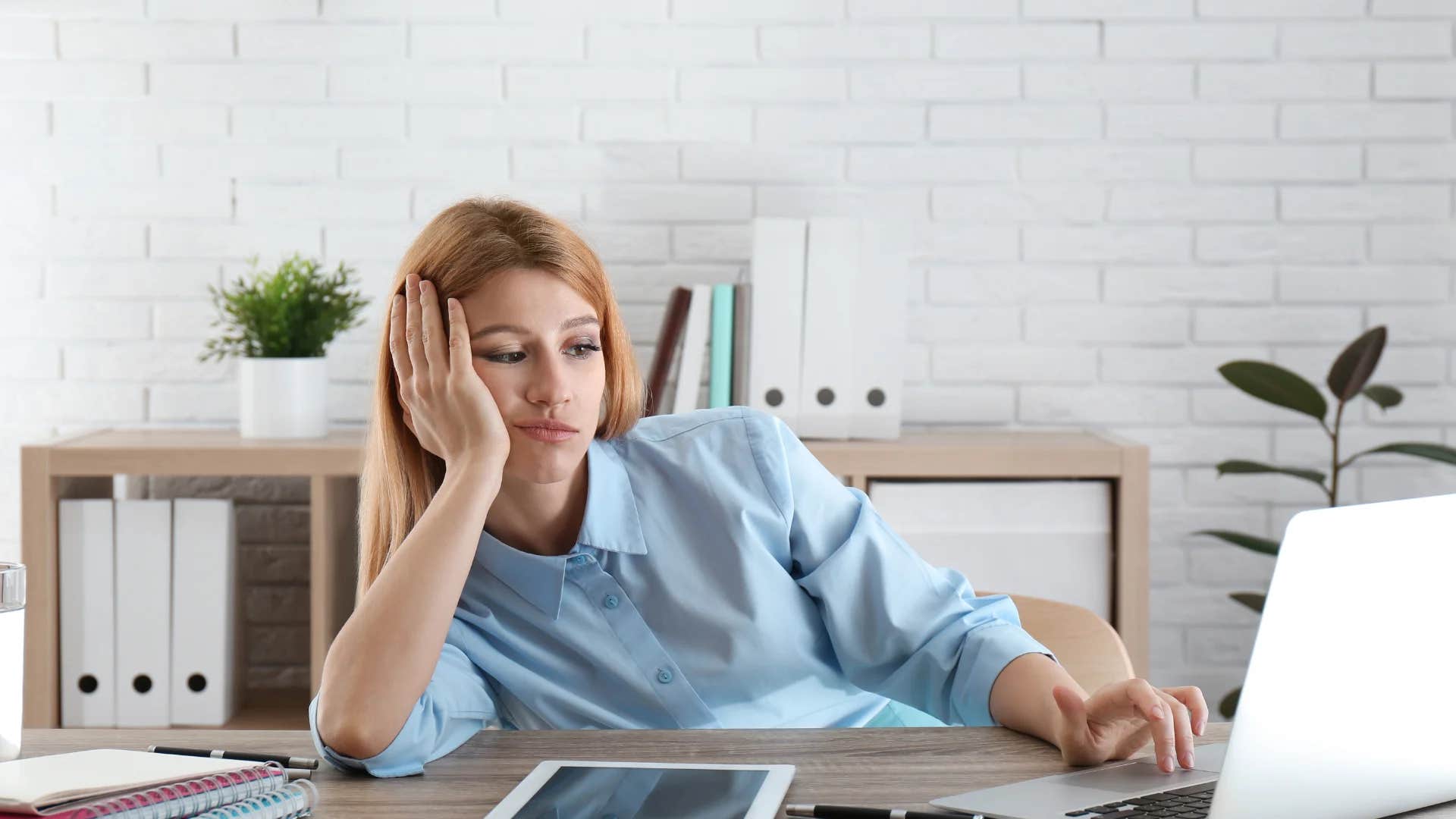 deeply lazy woman saying i can't do it because i don't know how