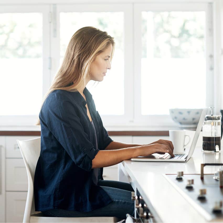 woman who is more productive in the morning after daylight saving time ends