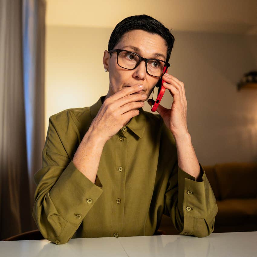 Anxious woman asking "How many people are going to be there?" on the phone.