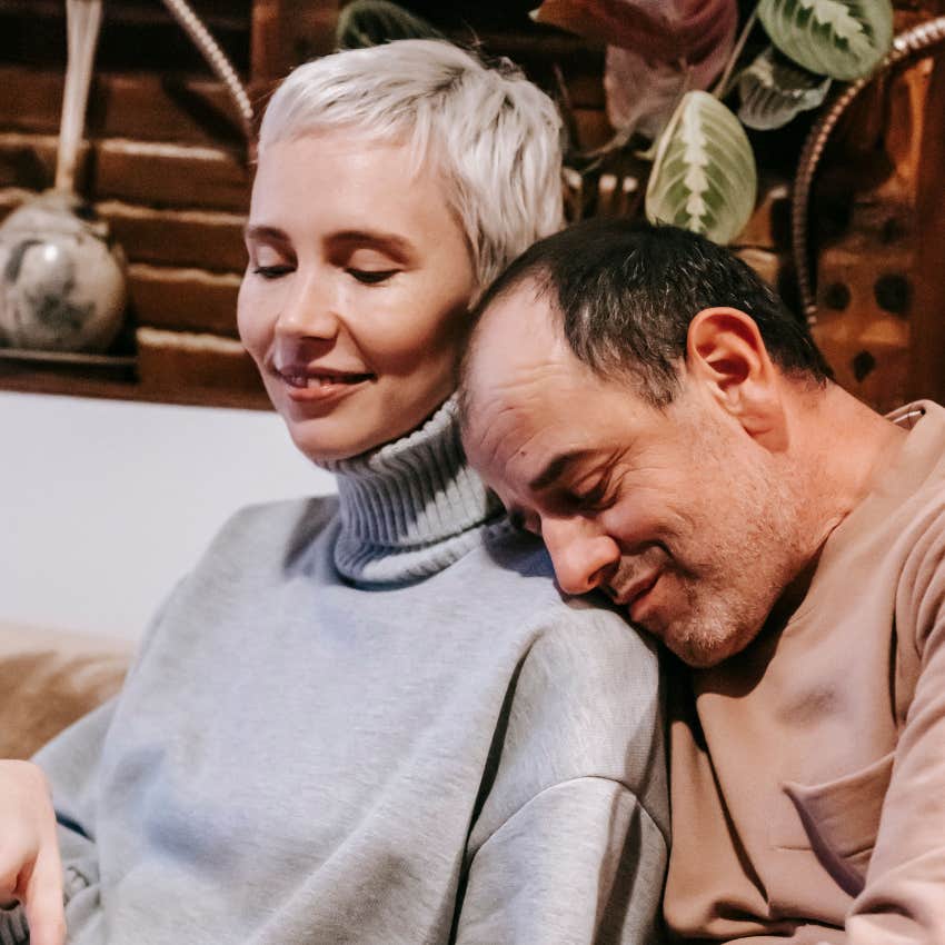 happy couple cuddling man making his wife his priority