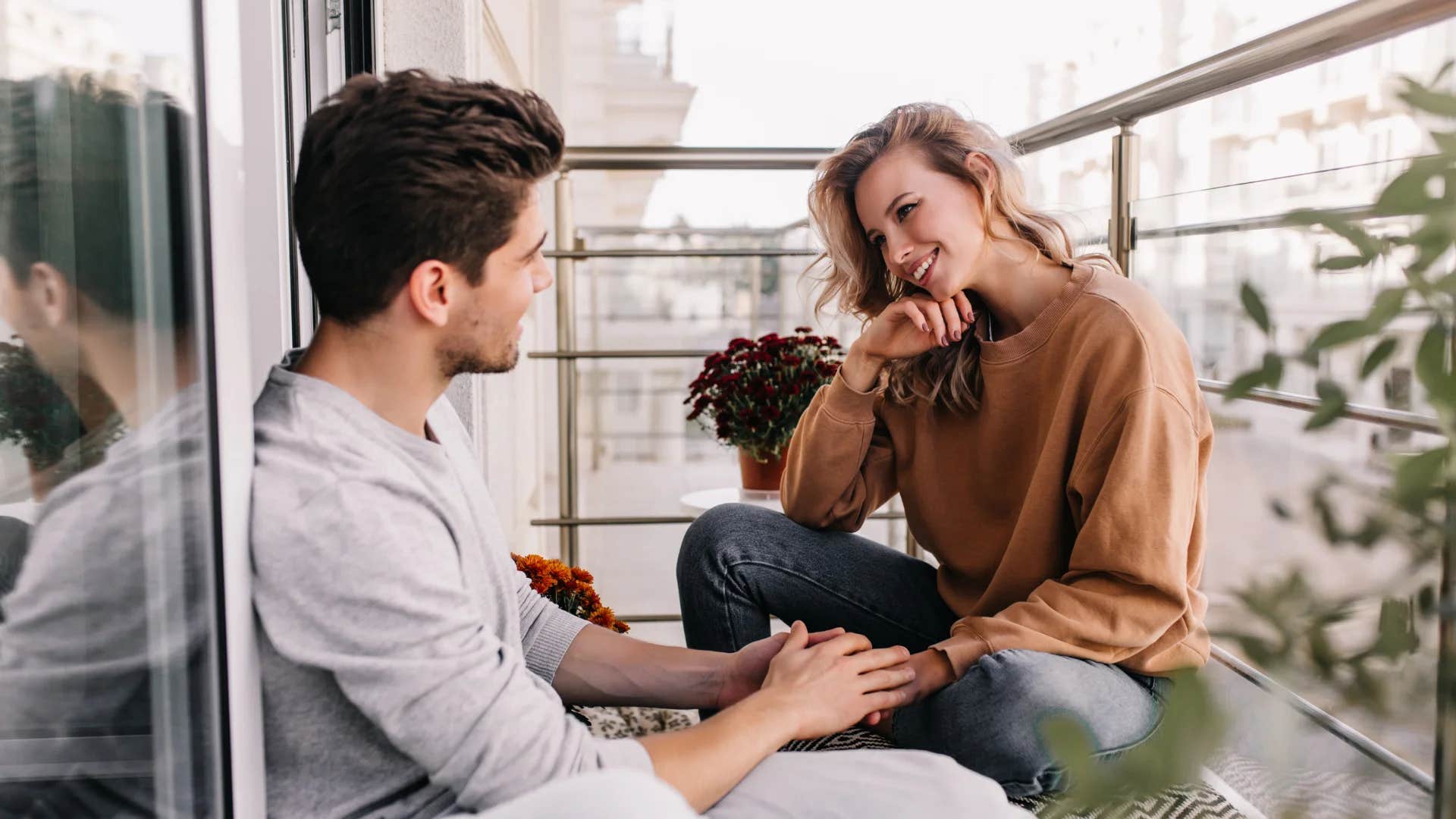 woman telling happy husband you're hot