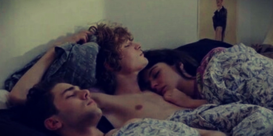 find a threesome having a threesome
