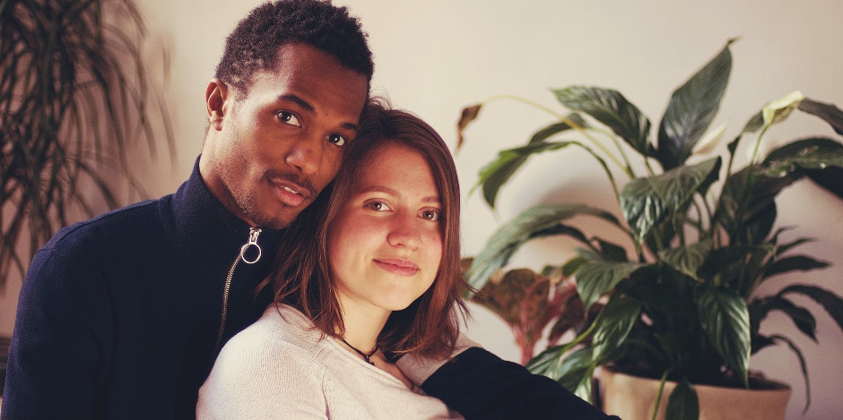 3 Ways To Get Closer As A Couple If You're Feeling Lonely In Your Relationship