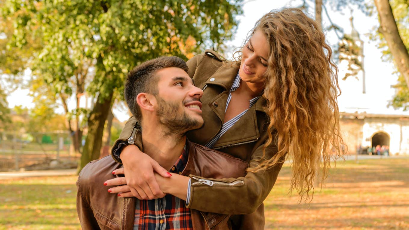 The 5 Daily And Weekly Activities That Have A 95% Impact On The Success Of A Marriage couple embracing