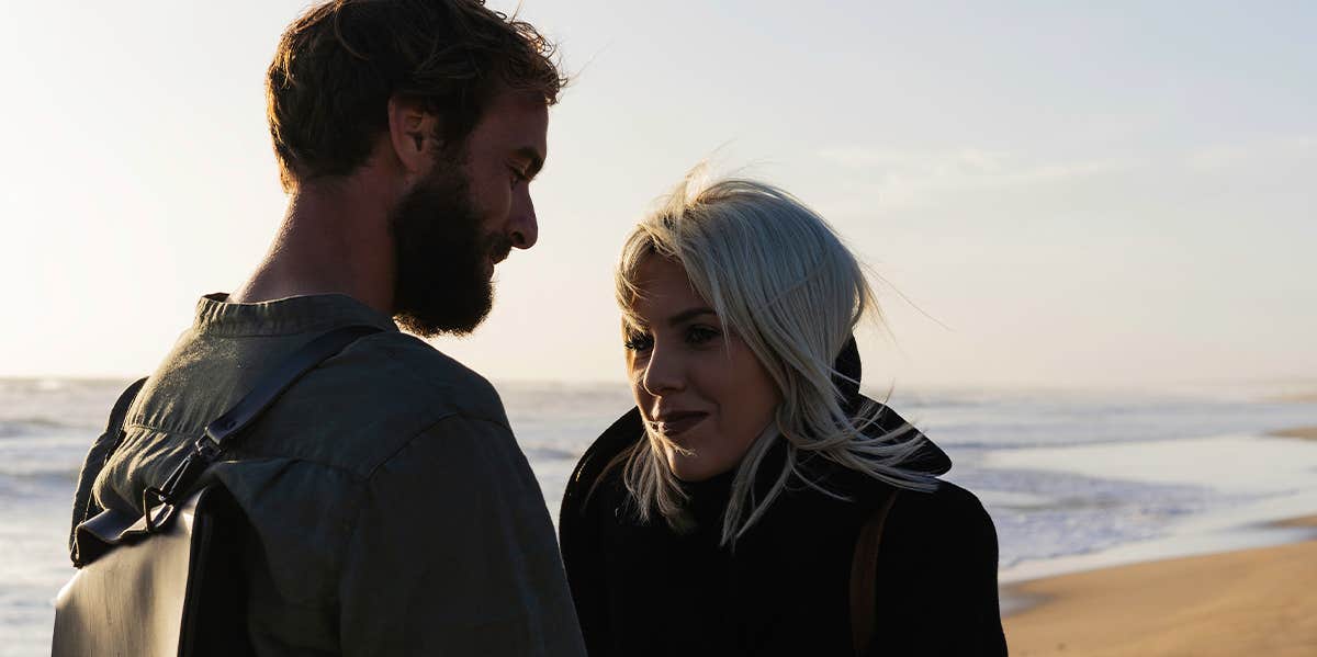 5 Signs You're Totally Wasting Your Energy On Him guy and girl on the beach together